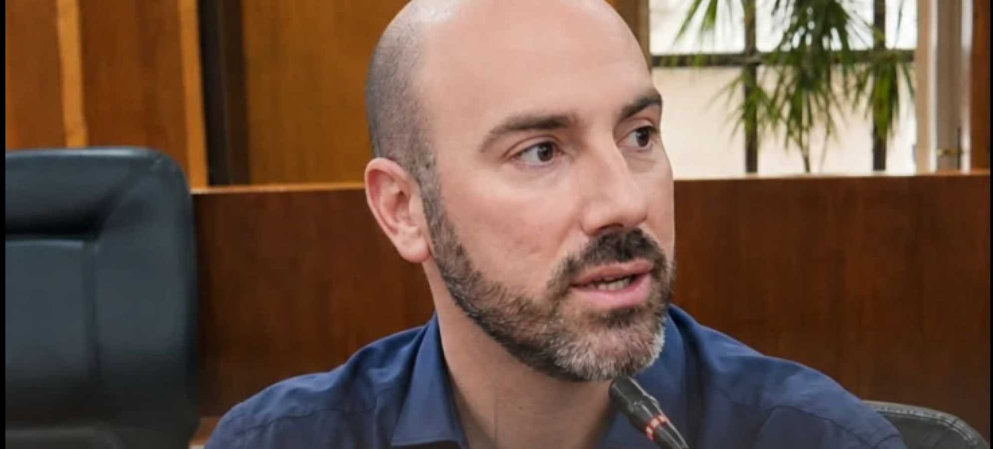 Γιάννης Κακούρος : Απολύσεις και ερωτήματα για τη συμφωνία των 99 ετών ,τις θέσεις εργασίας και τη στάση της Δημοτικής Αρχής